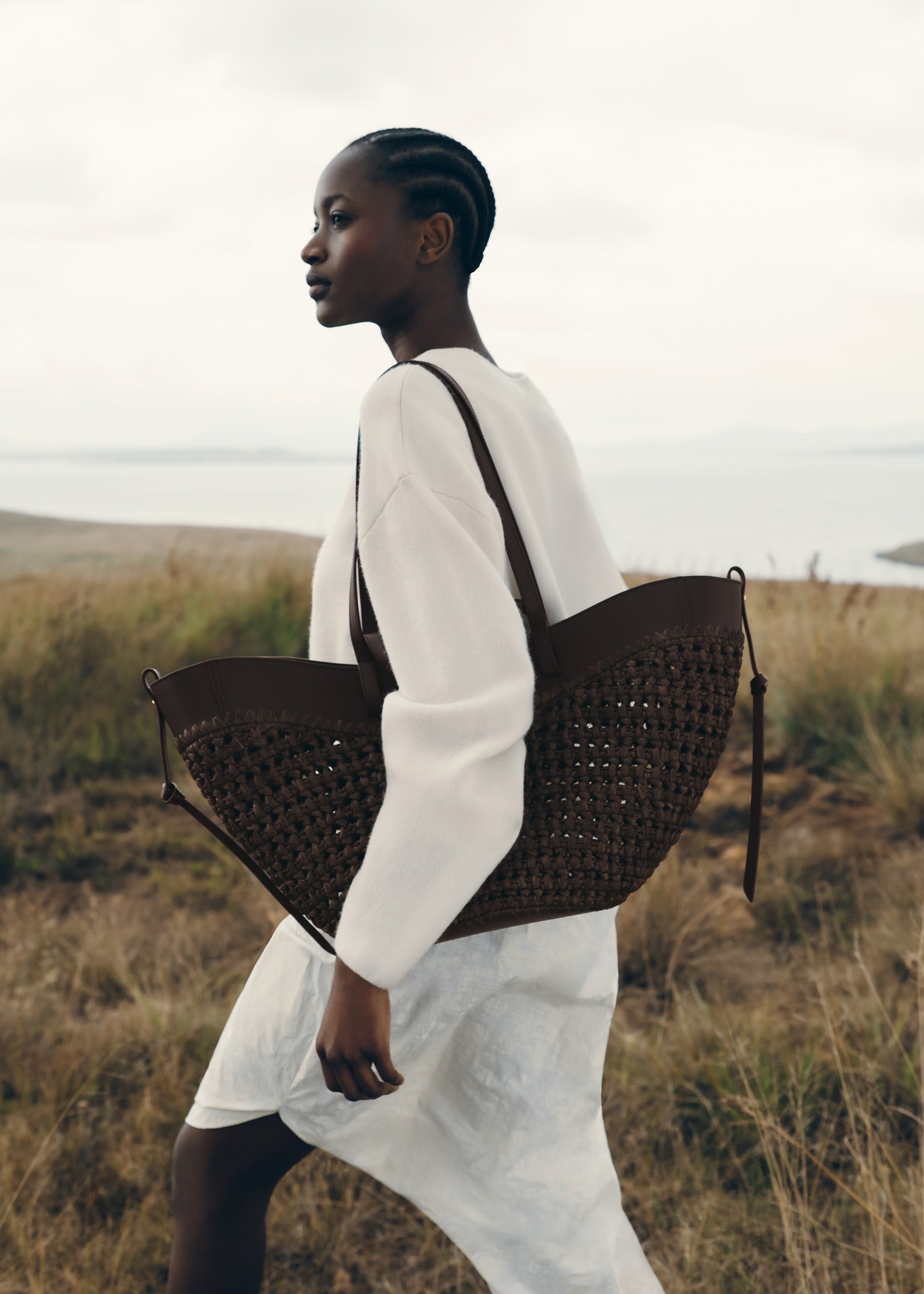 Cyme - Raffia Ebony