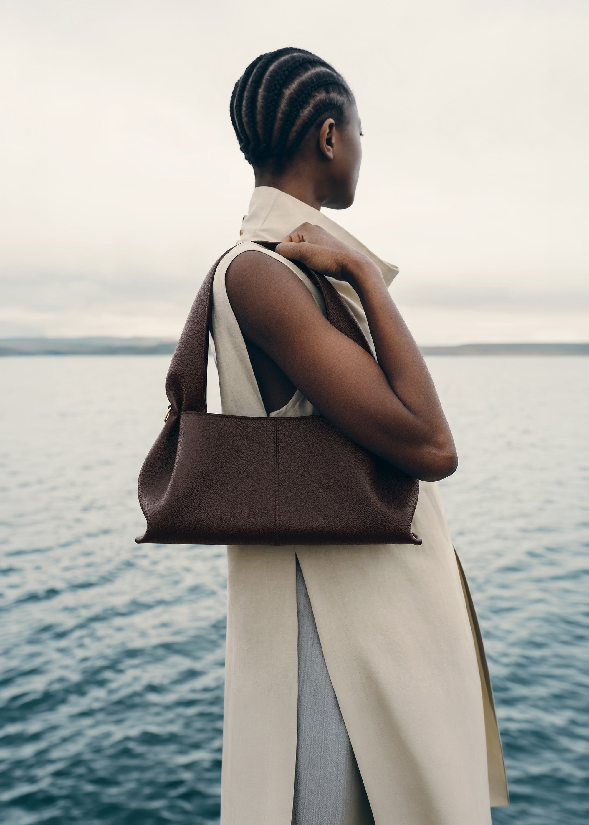 Numéro Neuf East West - Textured Ebony