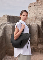 Cyme - Textured Black